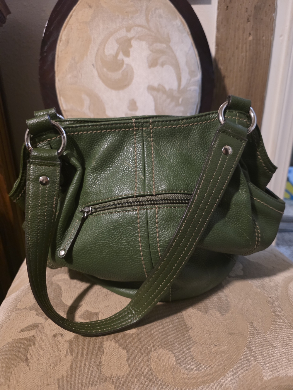Tignanello Green Leather Shoulder Bag - Picture 4 of 7